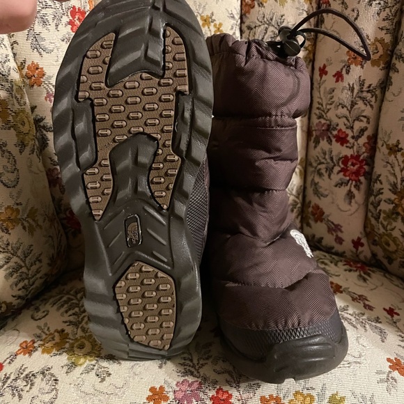 The North Face Nuptse Apres Booties 700 Fill Down Women’s Size 7 Brown Winter - Picture 5 of 6